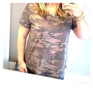 Camo v neck tee